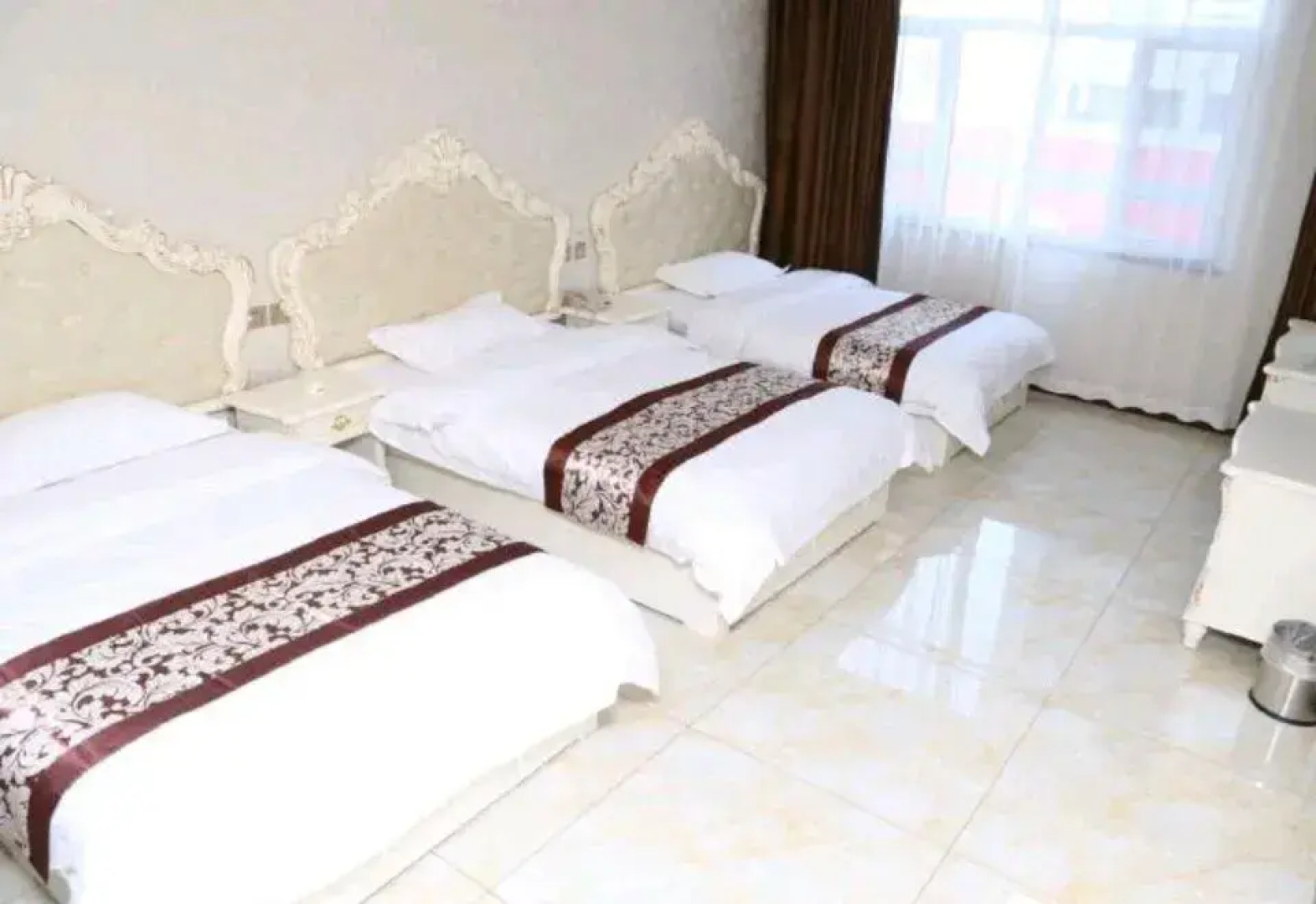 Super 8 Hotel (Tongliao Affiliated Hospital)