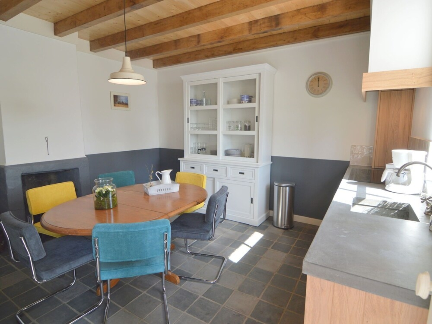 Picturesque Holiday Home in Drimmelen With Garden