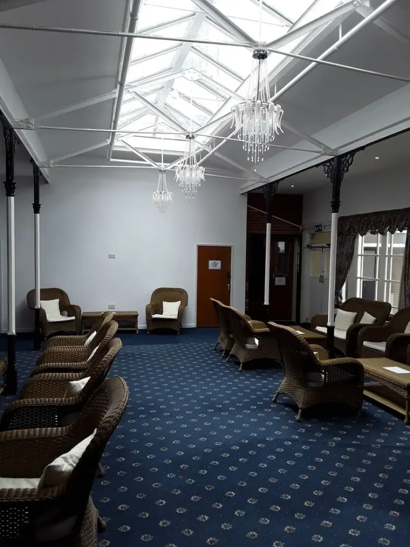 Royal Hotel
