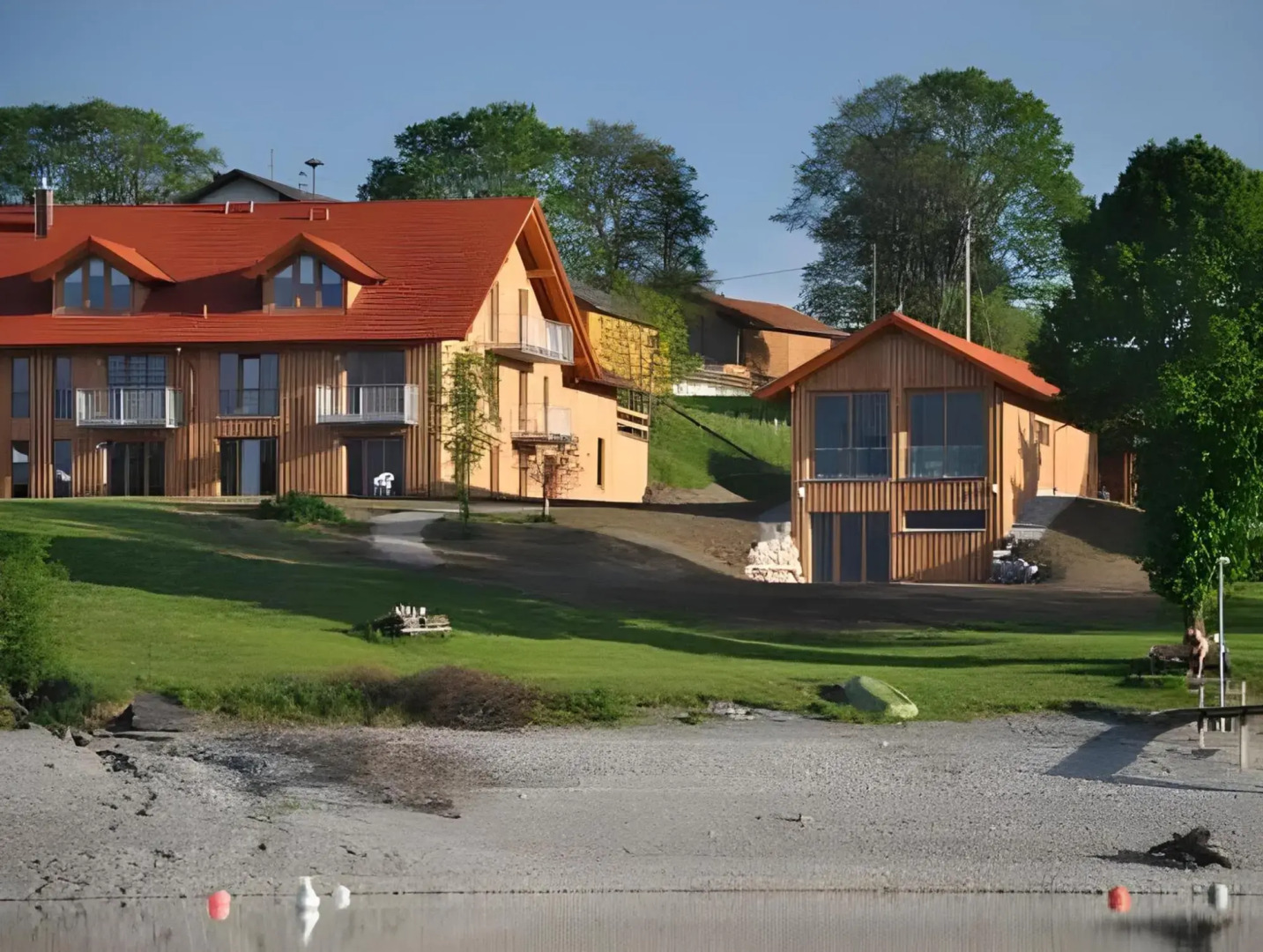 Seehotel und Appartements Schnöller