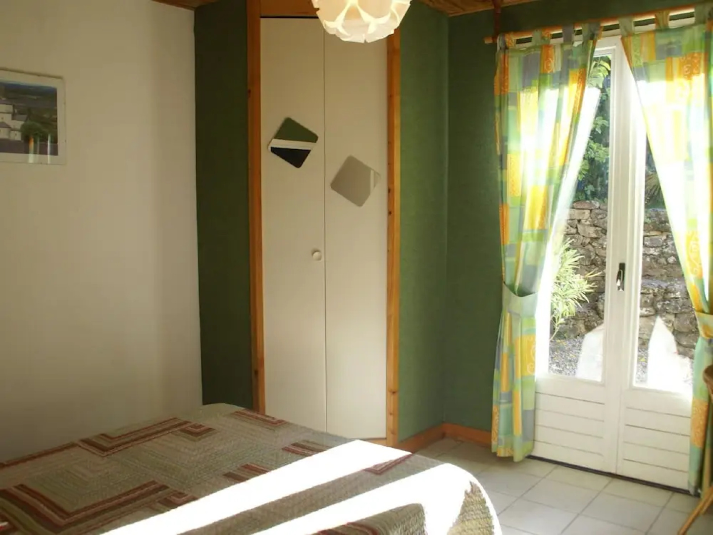 Beautiful House on Hilltop With Private Pool and a River 800 Meters Away