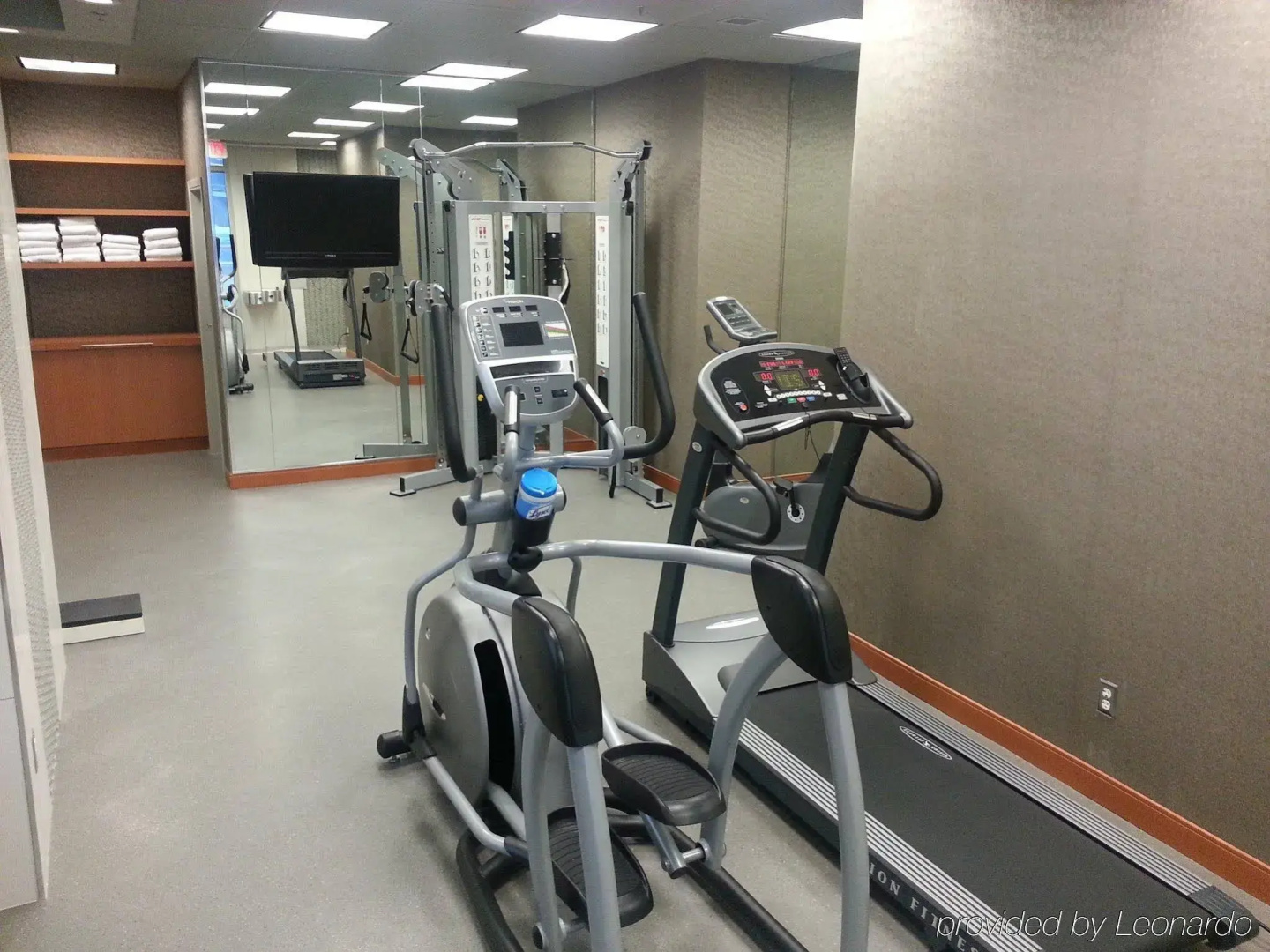 Holiday Inn Express Vancouver-Metrotown (Burnaby) by IHG