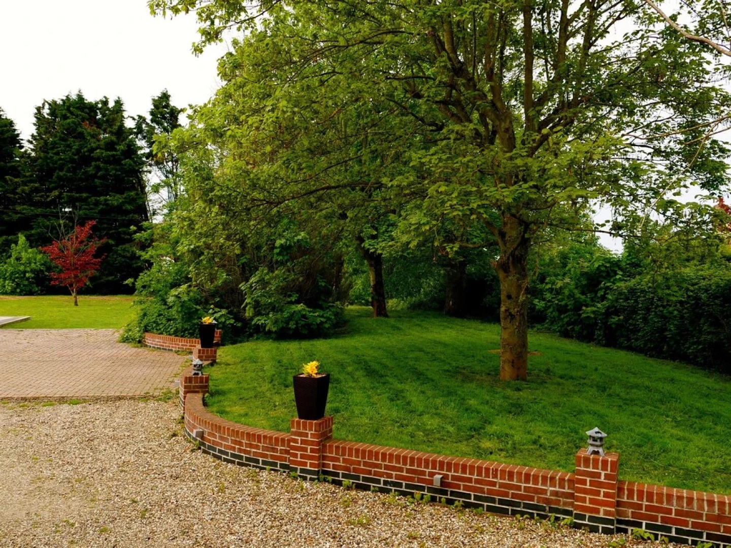 Deluxe 1 Bed Versace Hottub Skytv