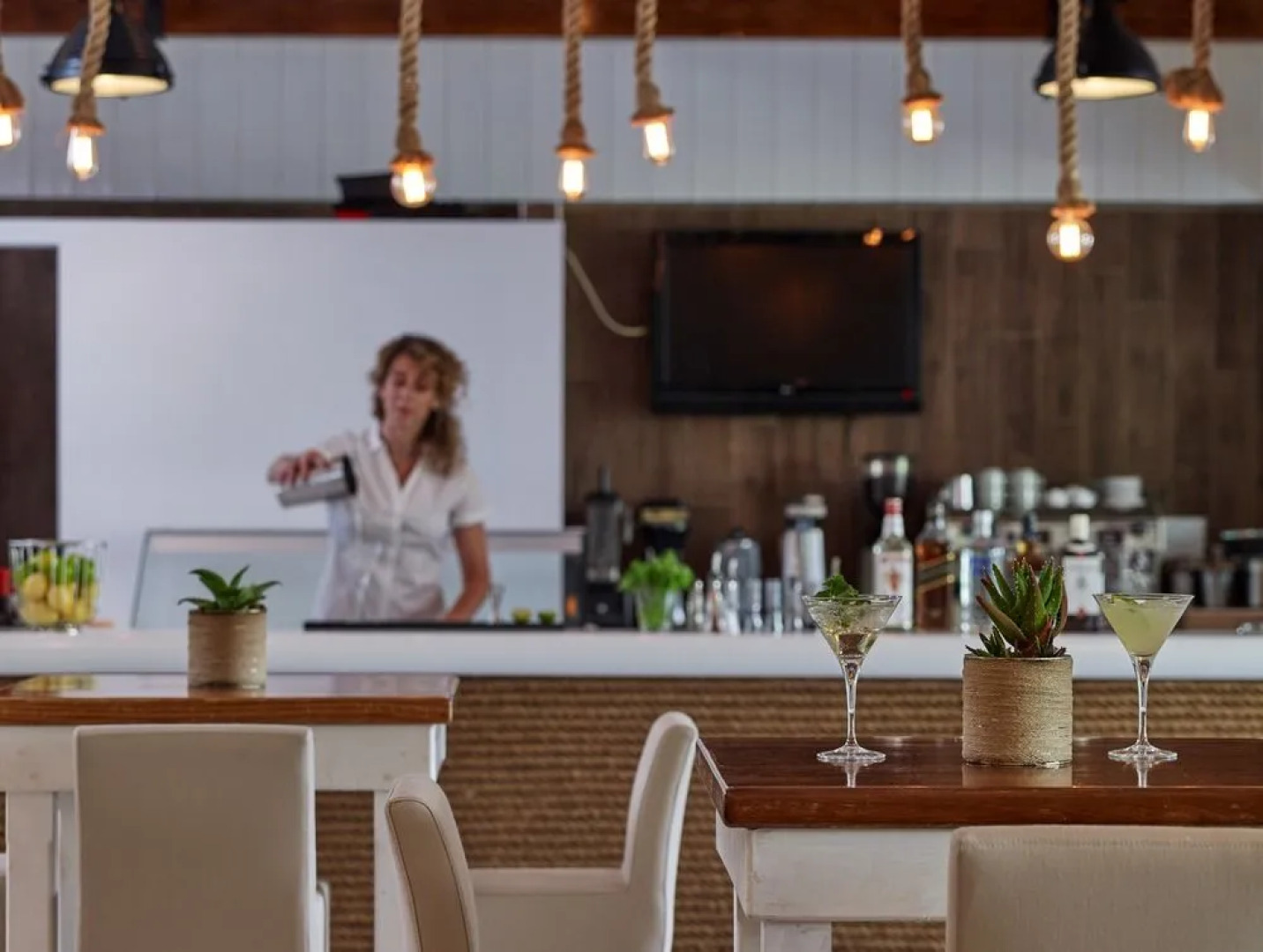 Epsilon Hotel Apartments