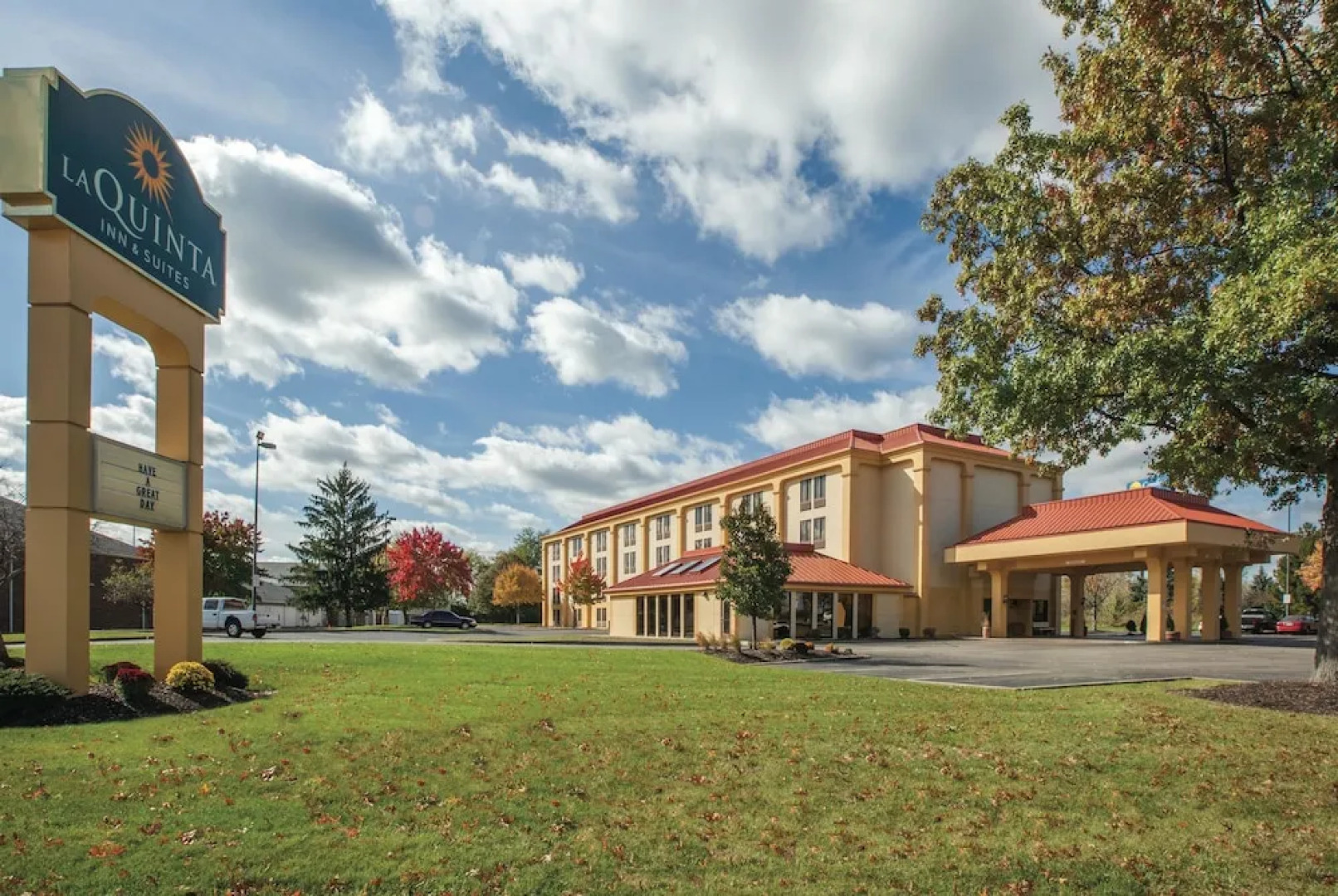 La Quinta Inn & Suites Canton