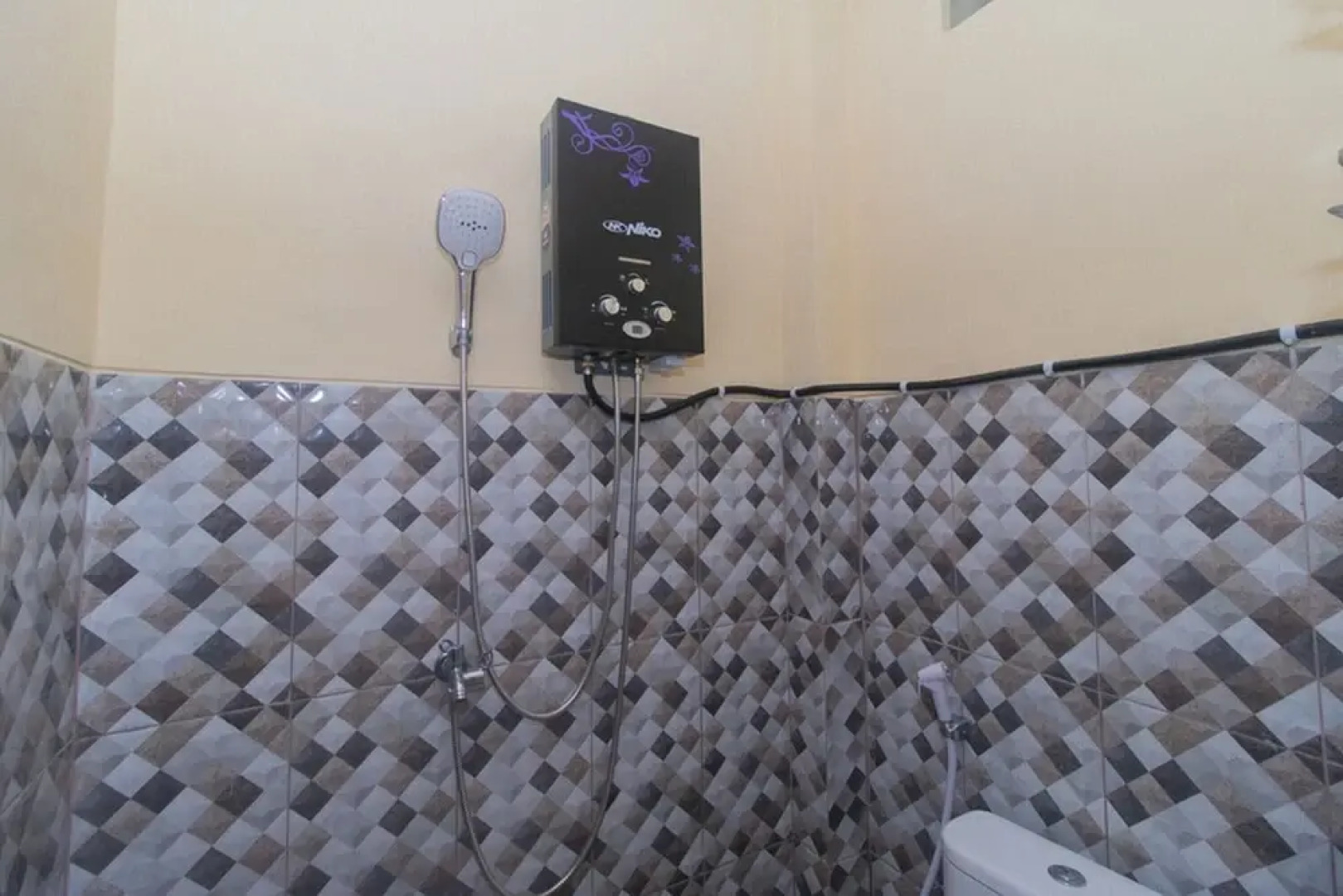 RedDoorz Syariah near Politeknik Negeri Madiun