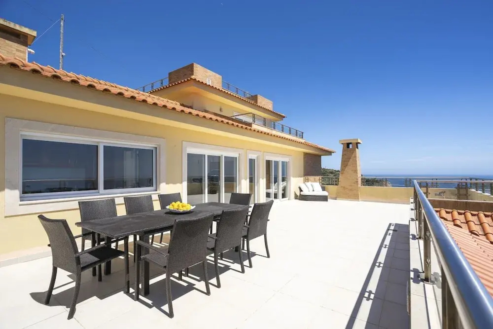 Coastline Arrabida Villa by Cadenzalux