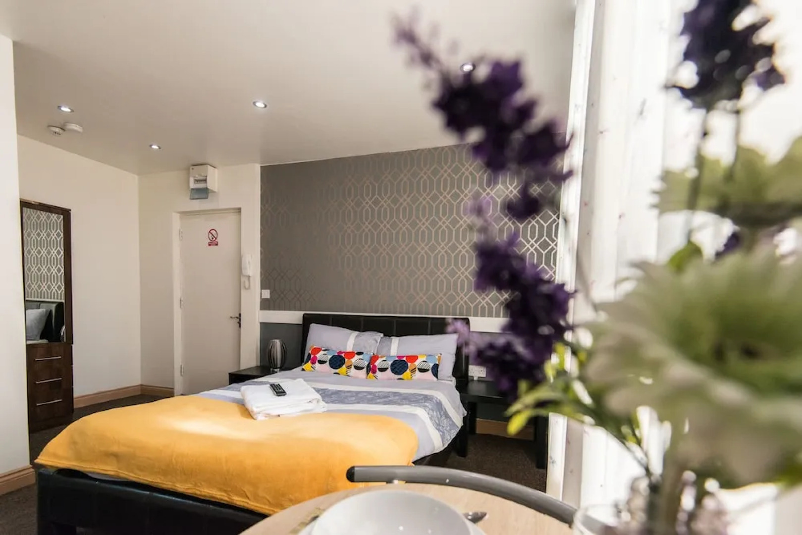 Snooze Apartments Flat 51