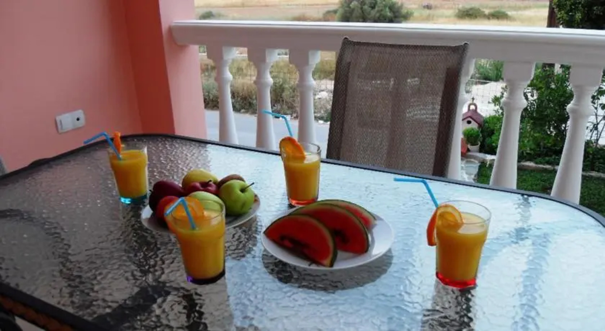 Omorfi Poli Apartment