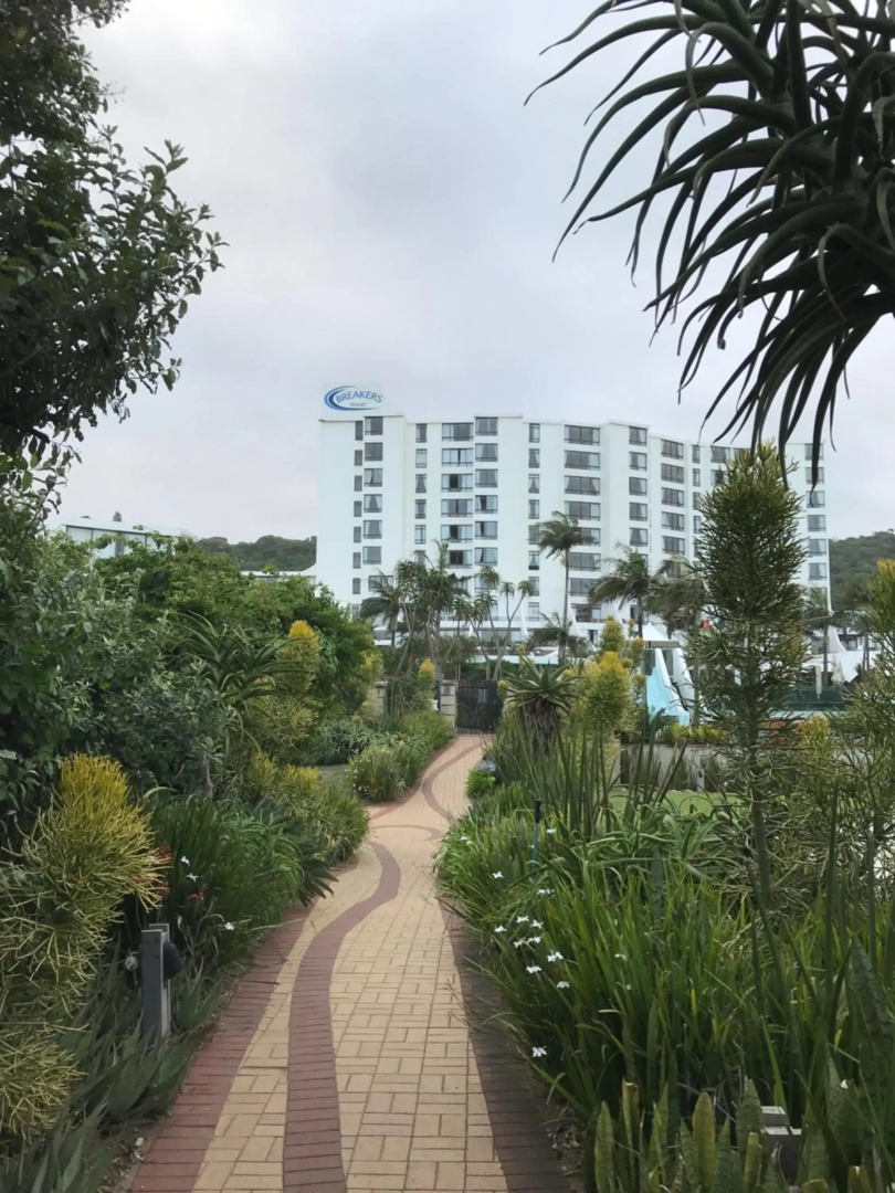 Umhlanga Beach Front 4 Sleeper