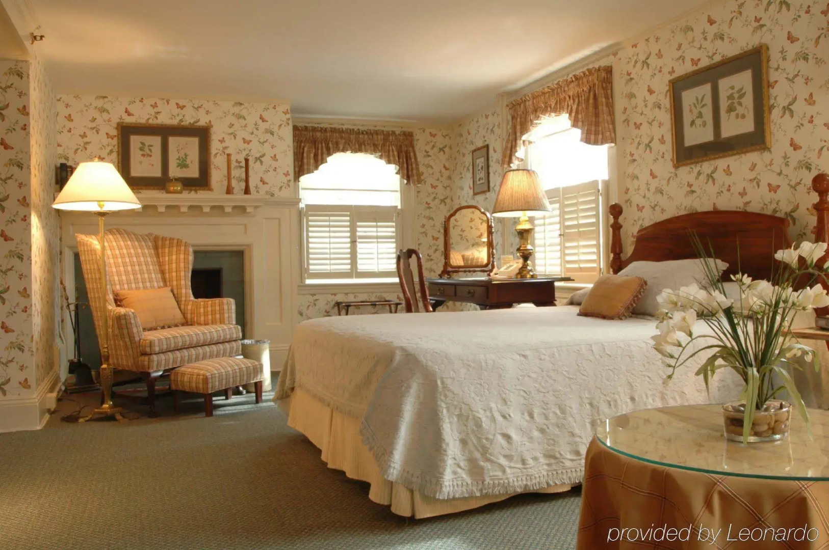 The Roger Sherman Inn