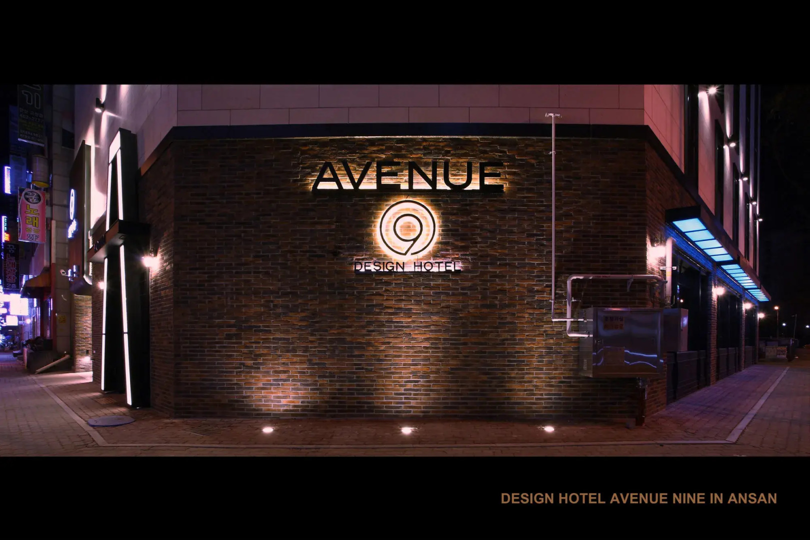 Avenue Nine Hotel
