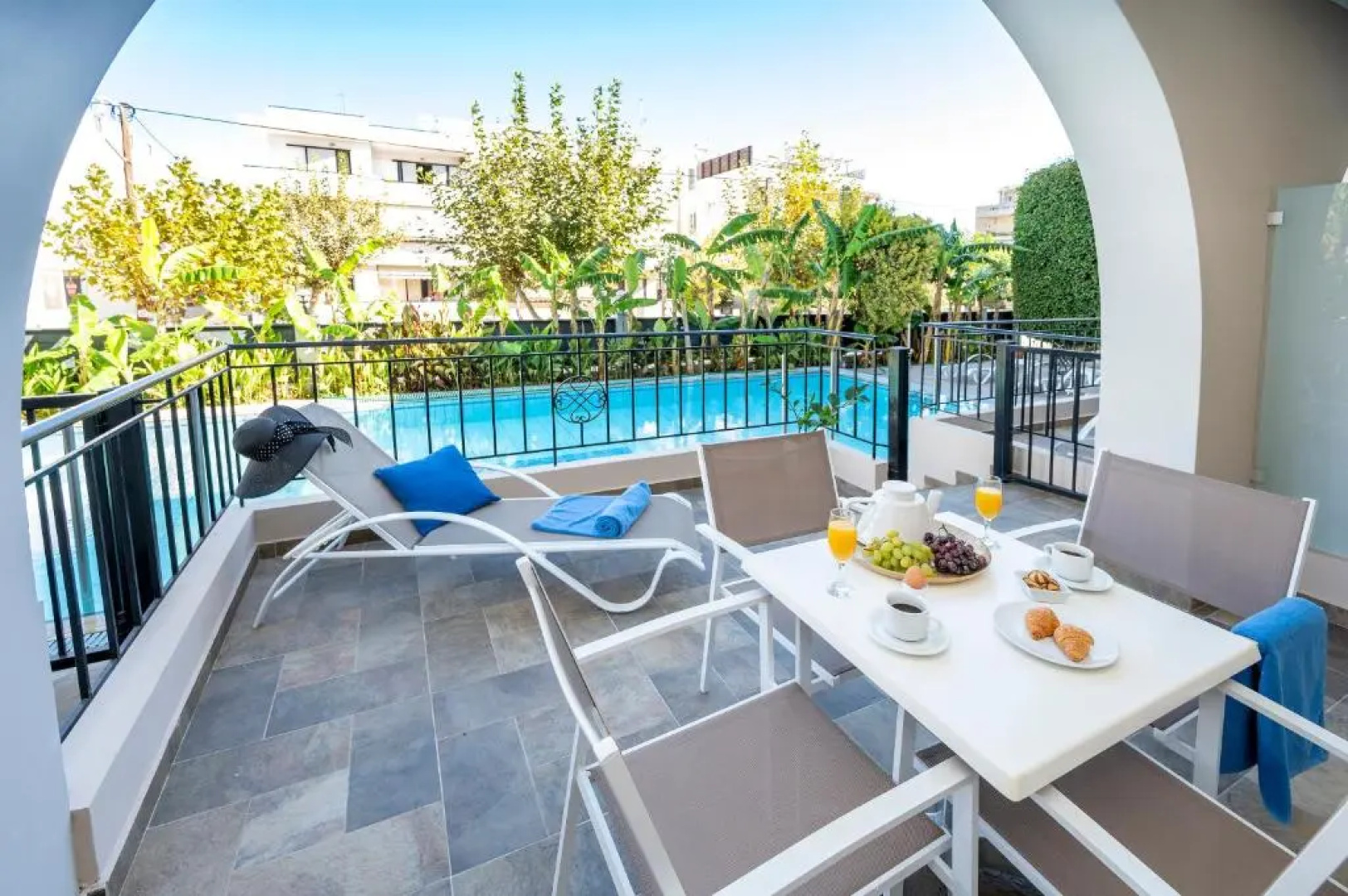 Peridis Family Resort