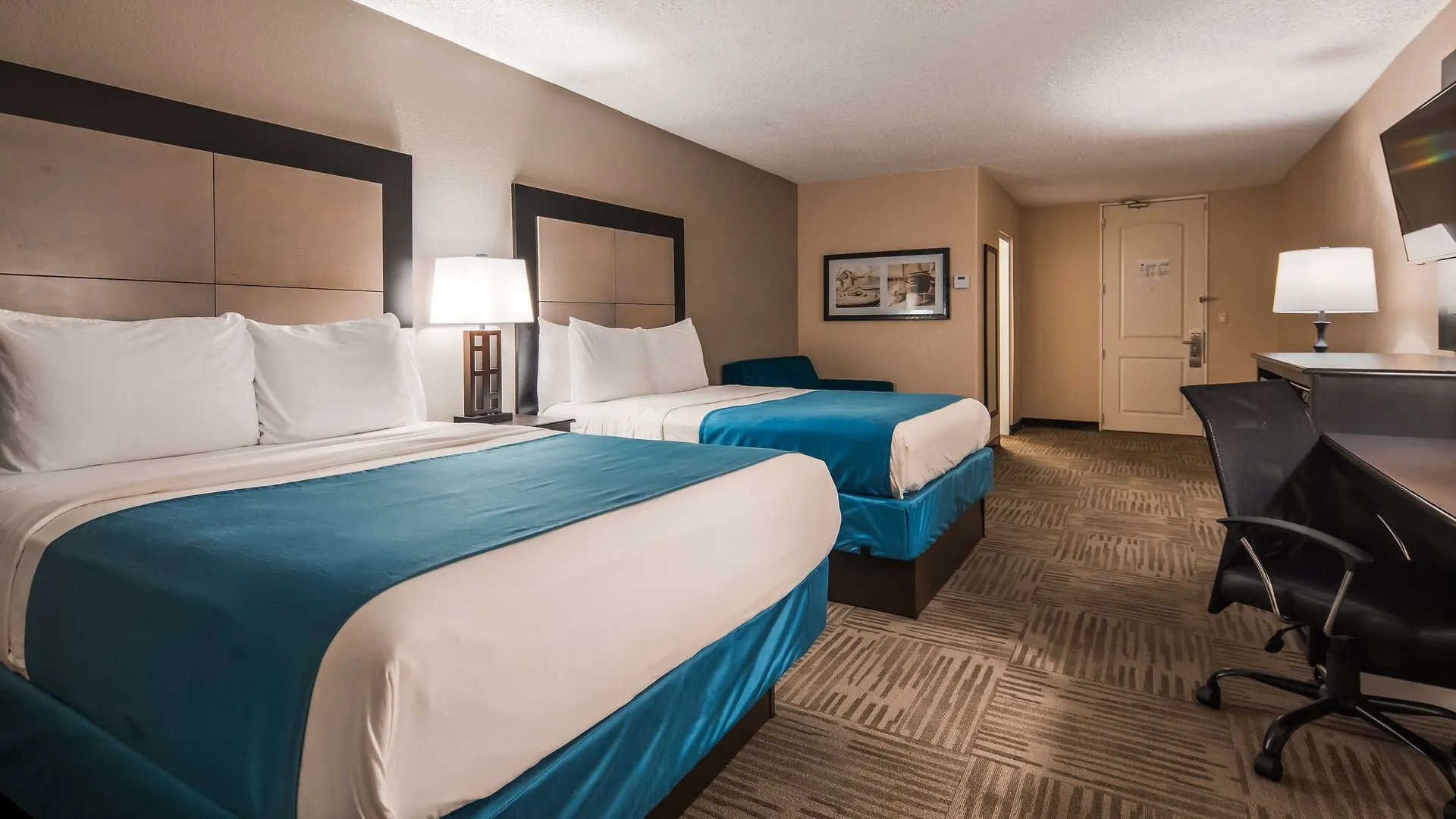 Regency inn and Suites