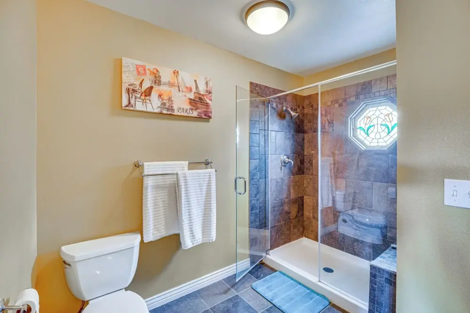 Breweries, Hiking Trails & Museums: Monument House