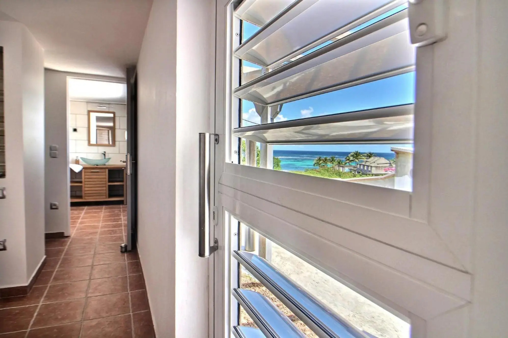 Appartement THOMANA , jacuzzi privé, plage à 200 m