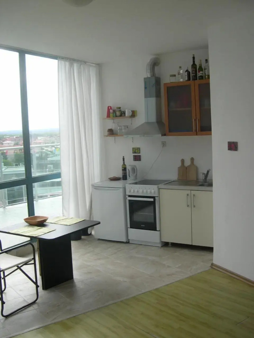 802, spacy apm with sea view.