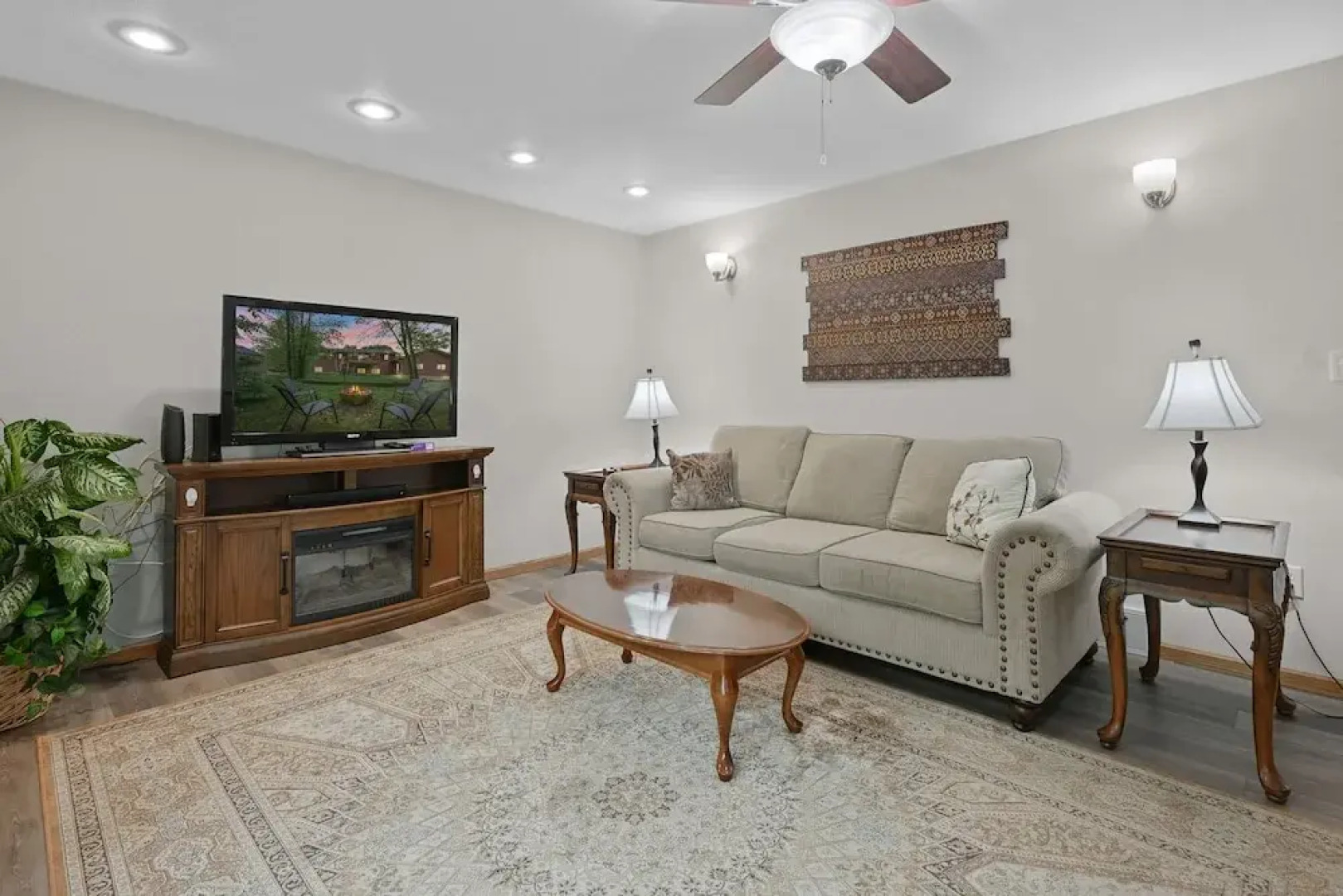 Mosinee Woodland Escape Whole House