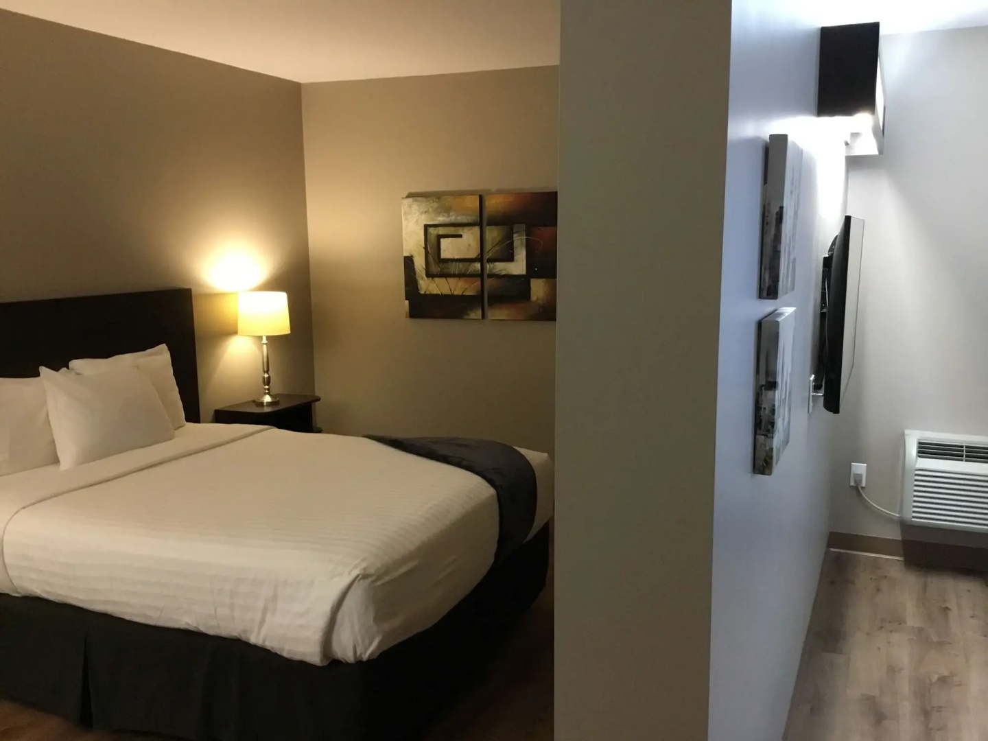 Villa Inn & Suites, SureStay Collection by Best Western