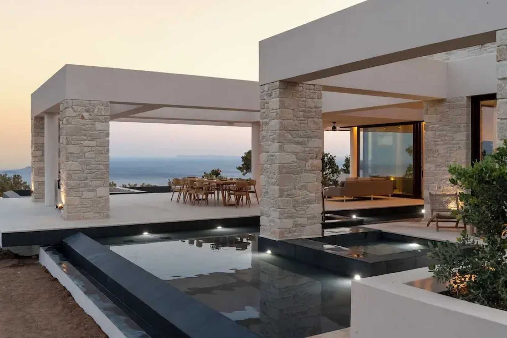 Seanatra Luxury Villas