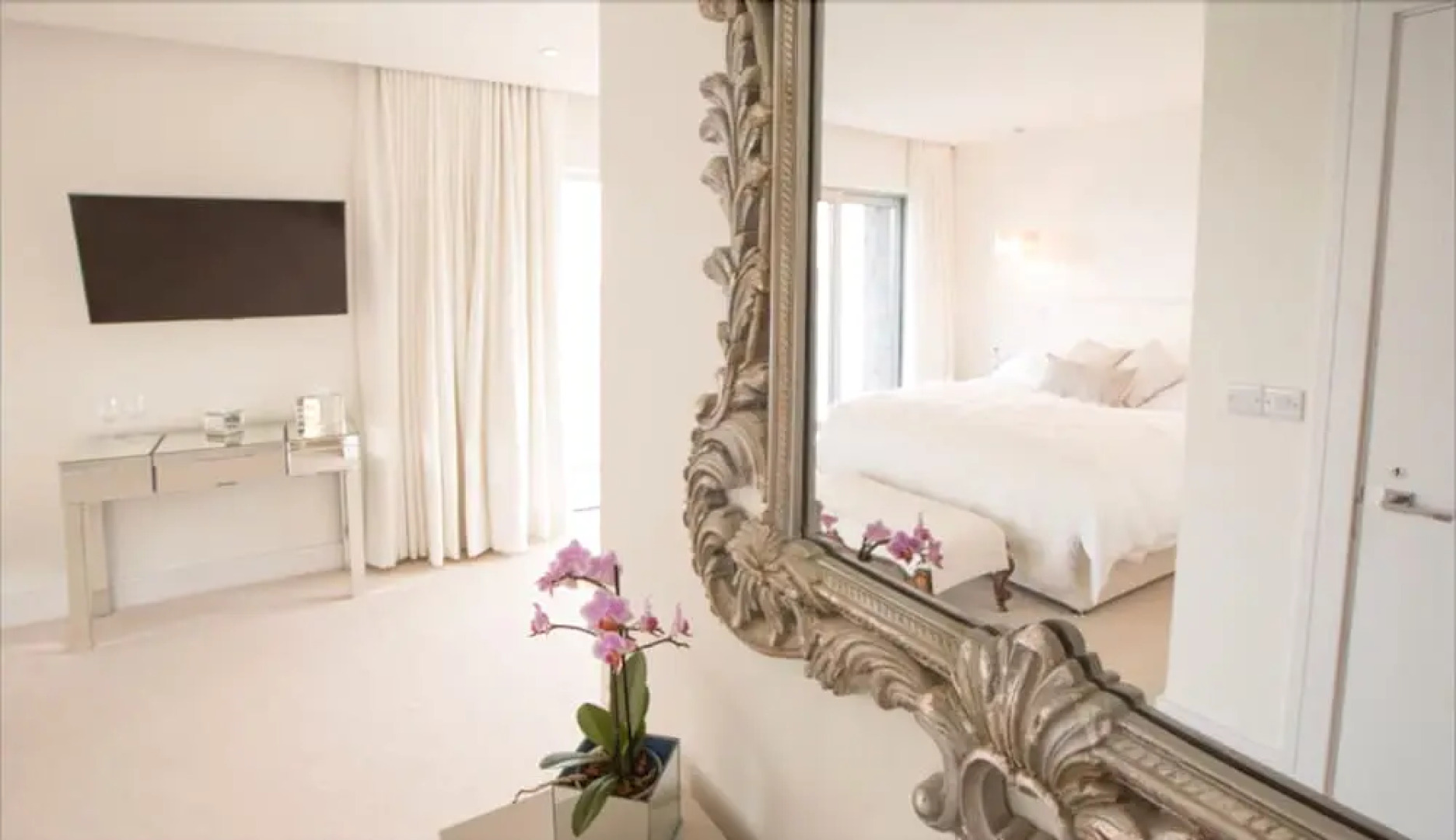 Seascape by Platinum Retreats