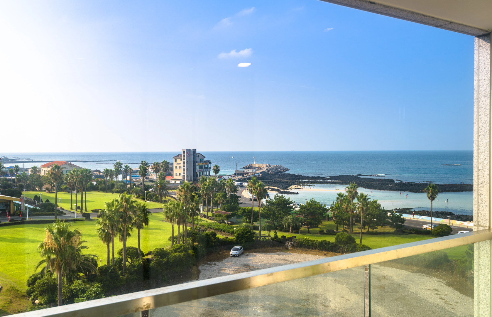 Aimi Jeju Beach Hotel Hamdeok W