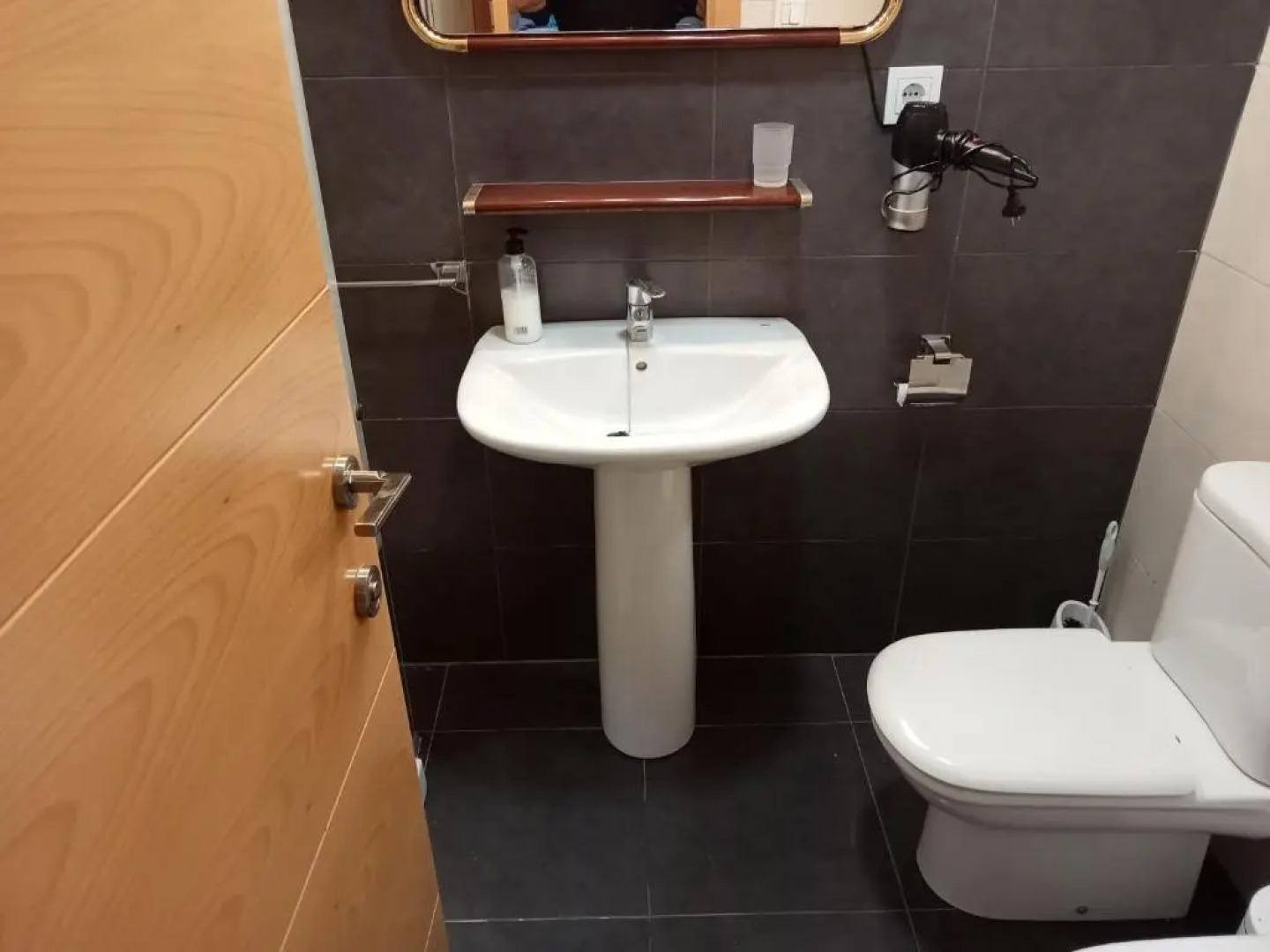 PLAYA ALMARDA,PISCINA,2 TERRAZAS,WIFI,PARKING,BBQ,TRANQUILo