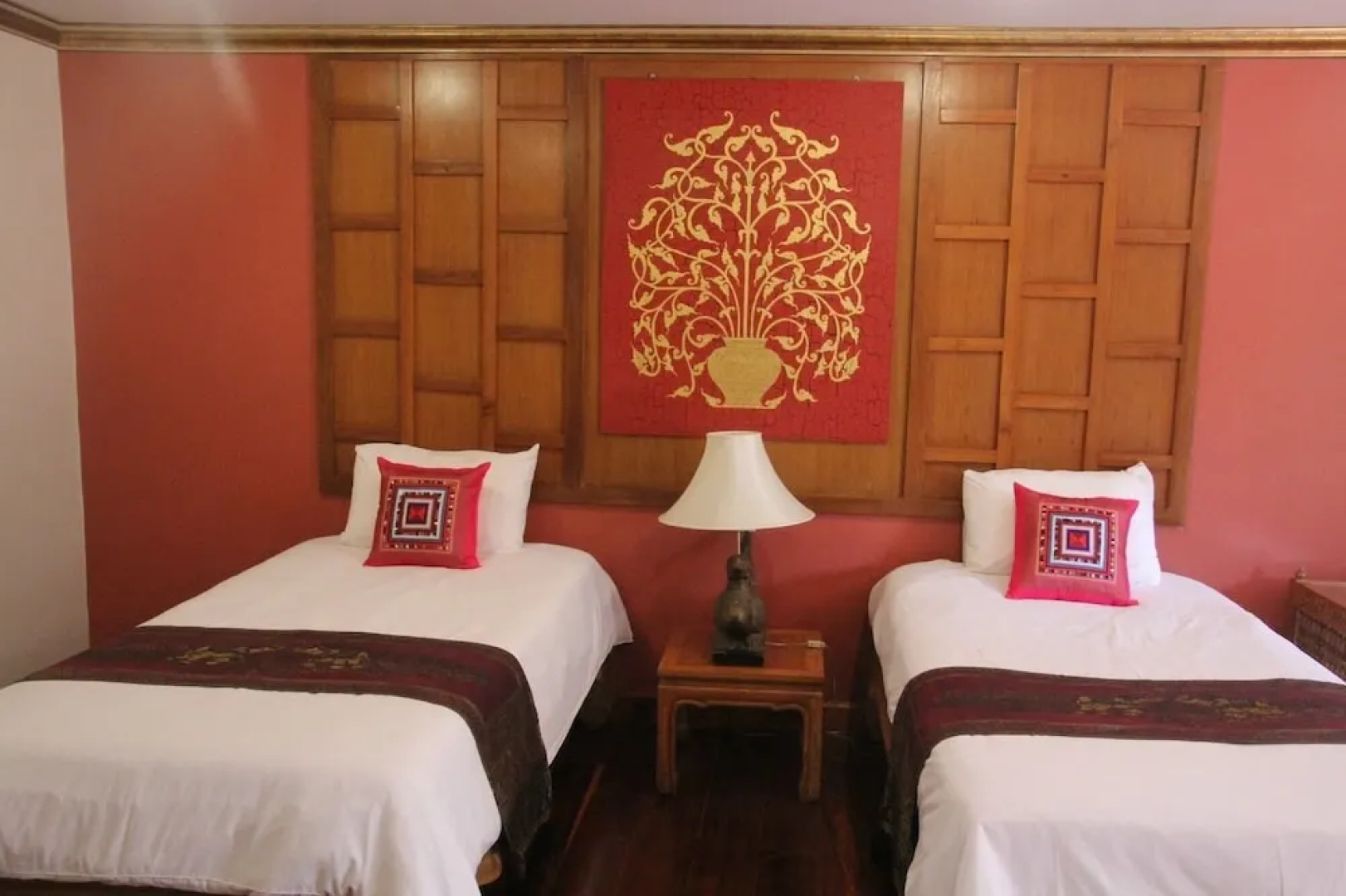 Golden Pai and Suite Resort