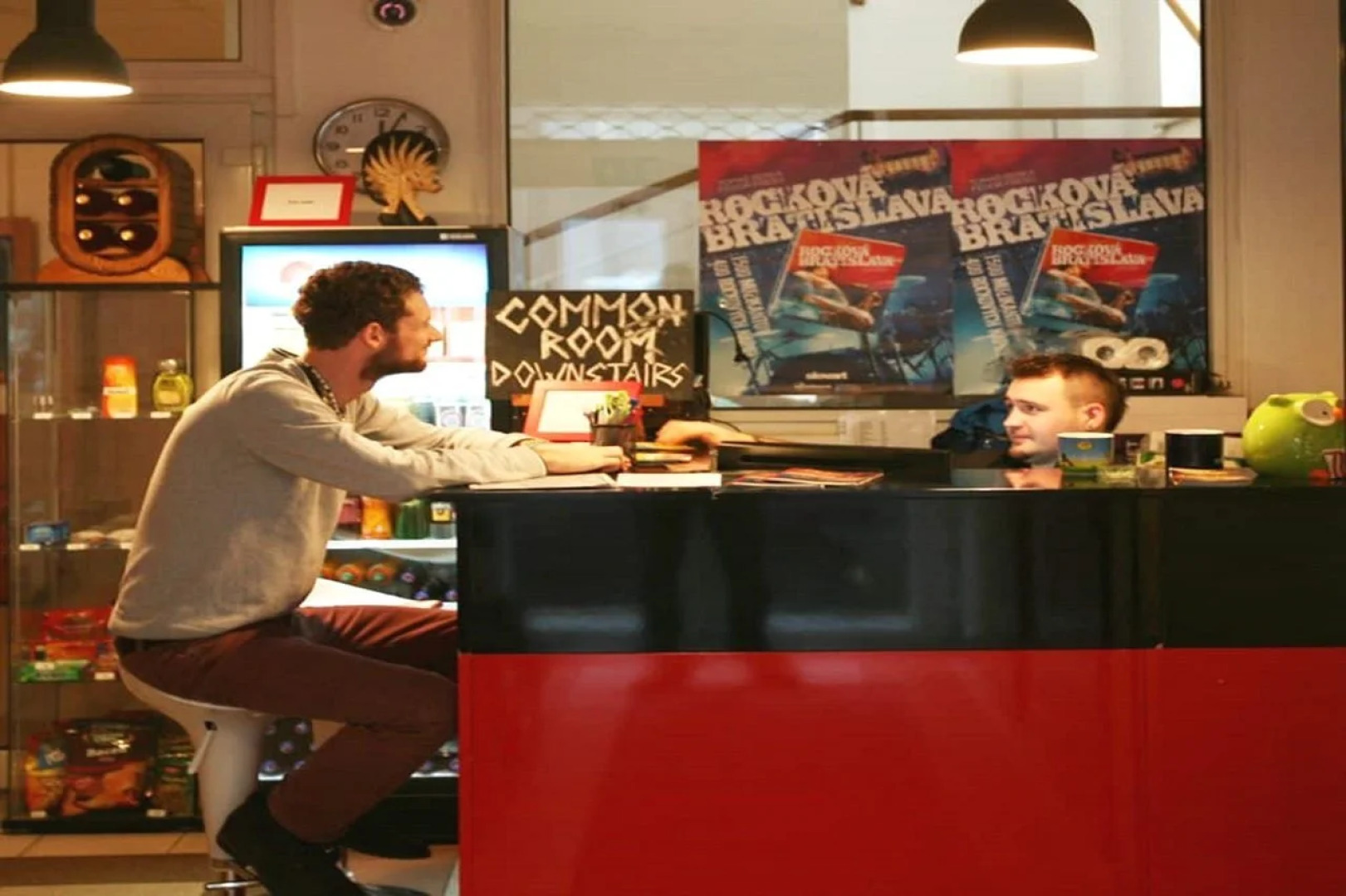 Freddie next to Mercury