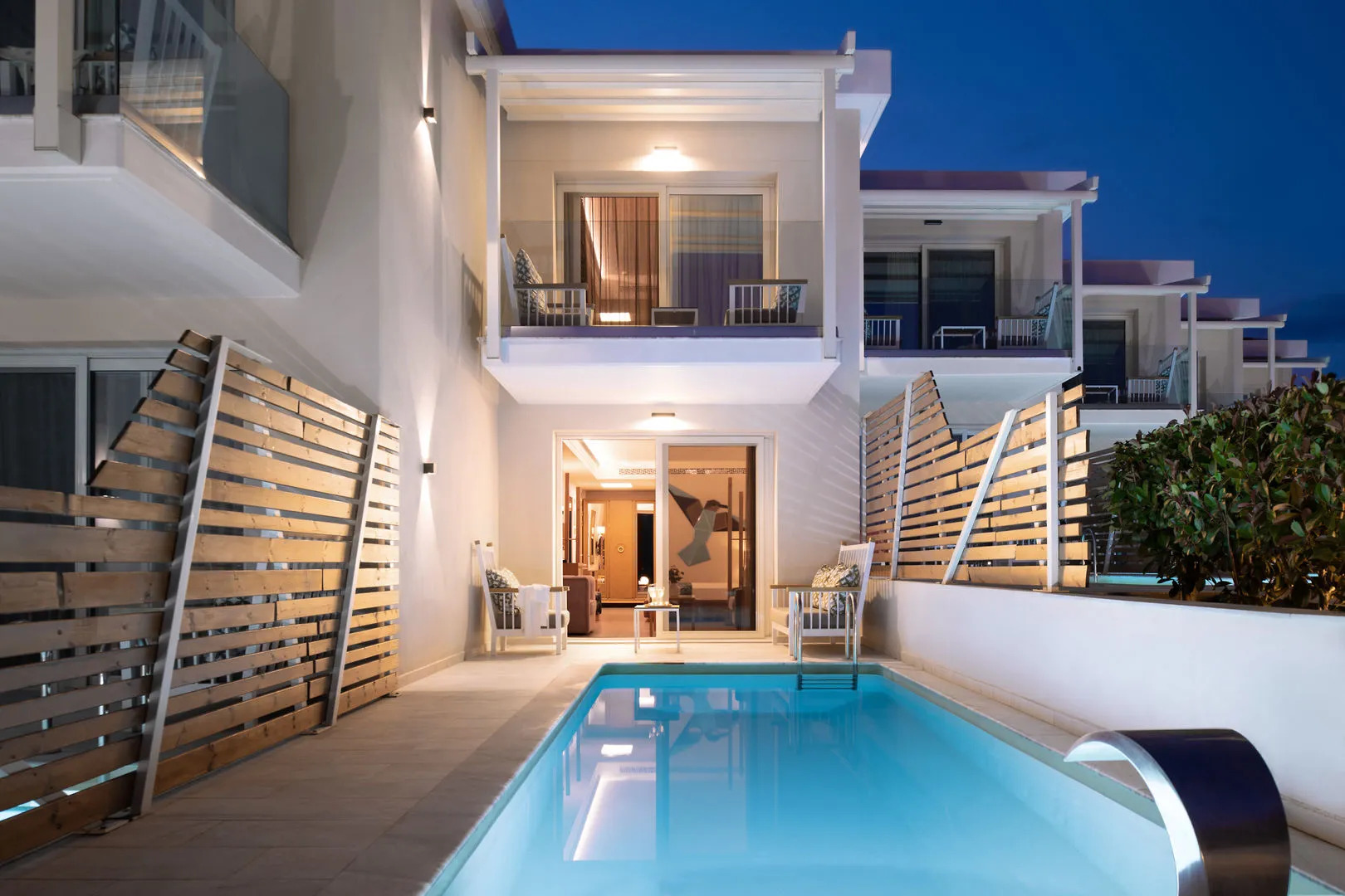 Alexandra Elegance Bridging Generations