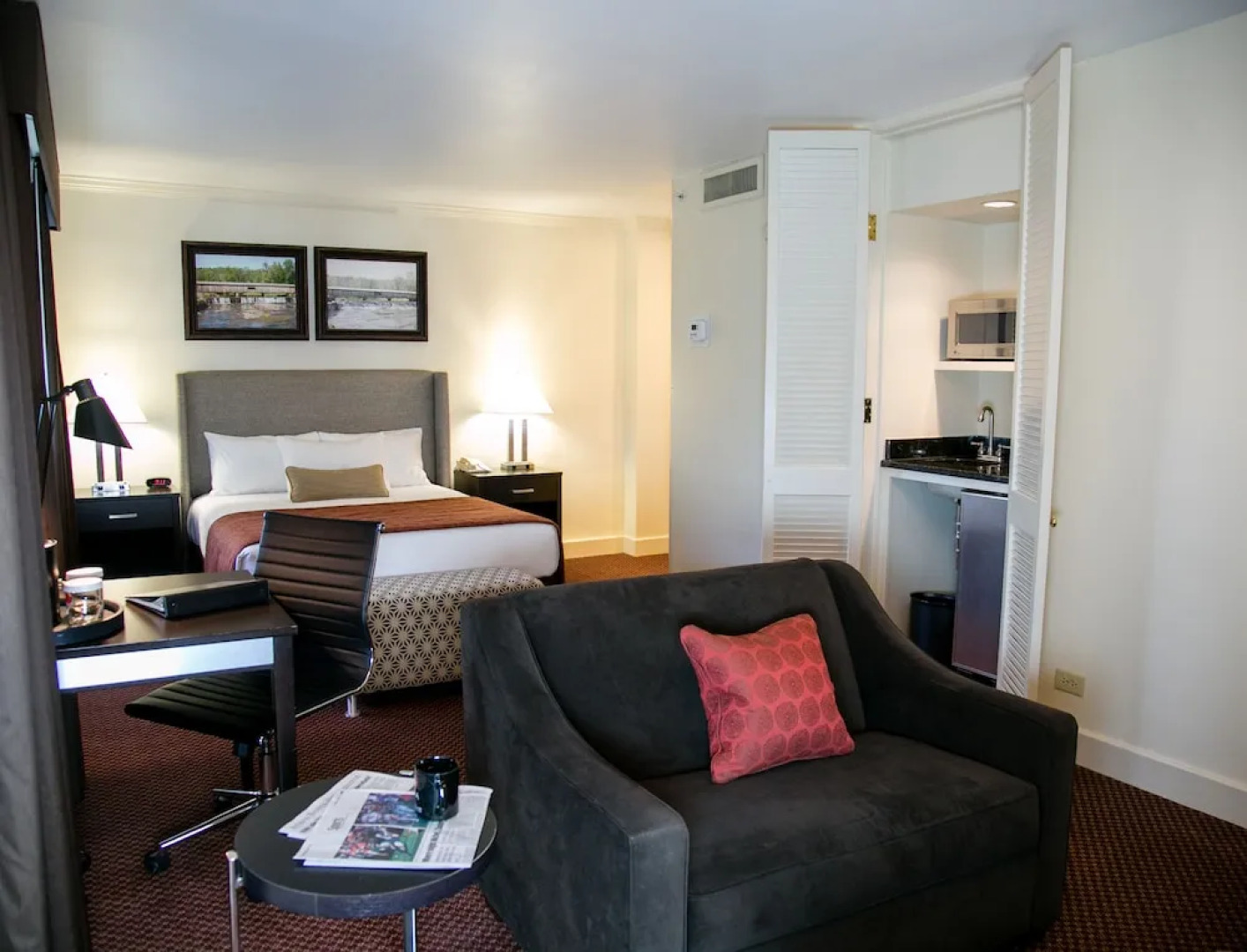 The University of Georgia Center for Continuing Education & Hotel