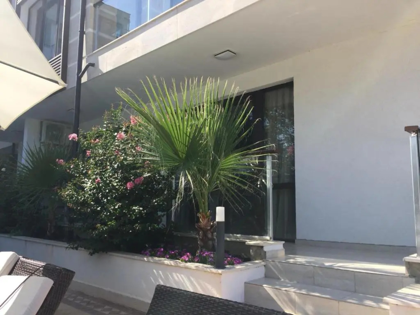 Green Paradise Deluxe Apartments