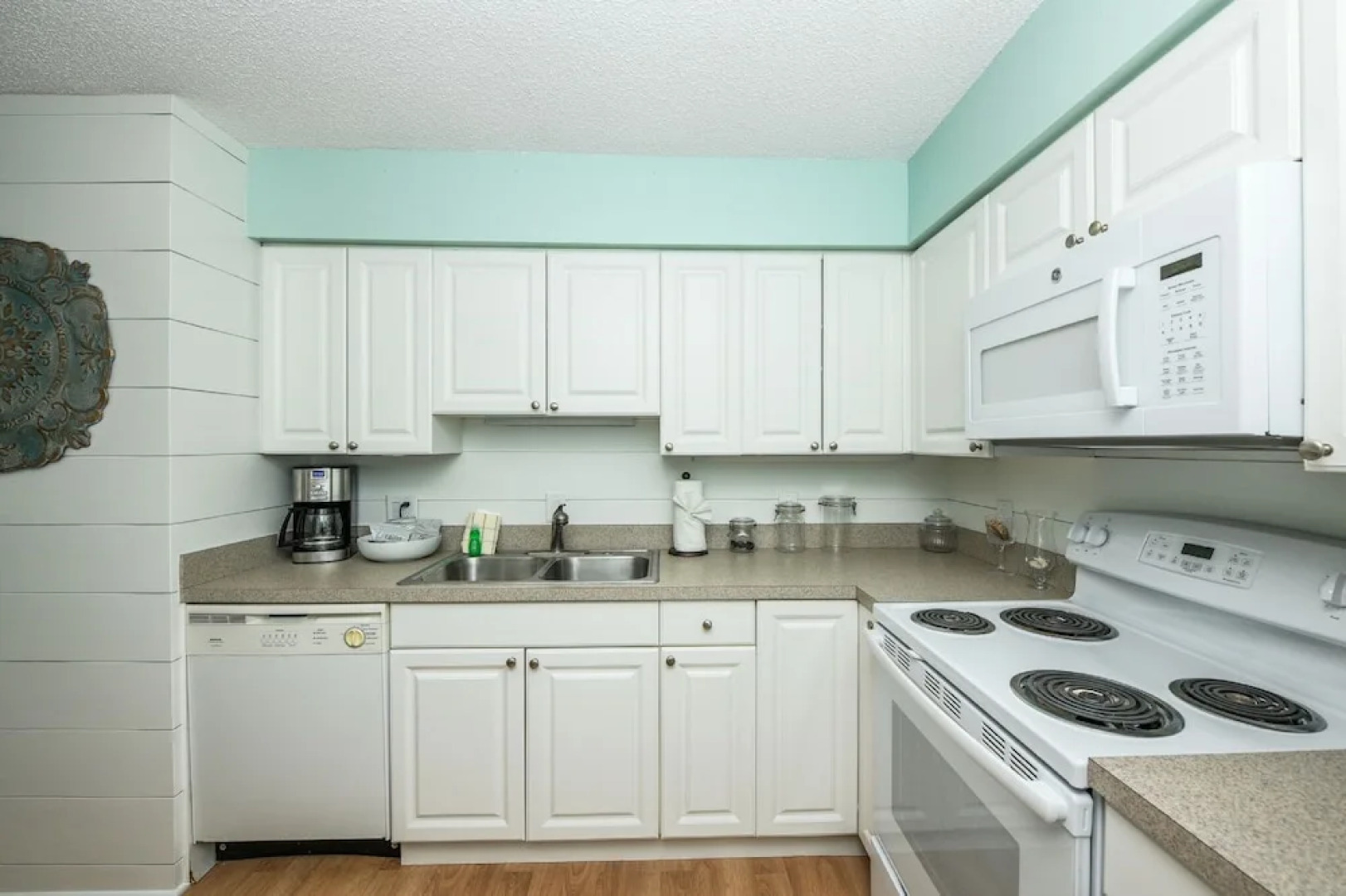 Seashell Chateau by Beachside Management