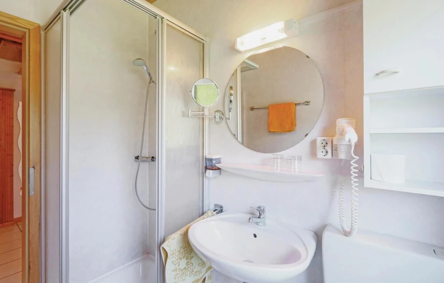 Beautiful Home in Thalfang With 4 Bedrooms