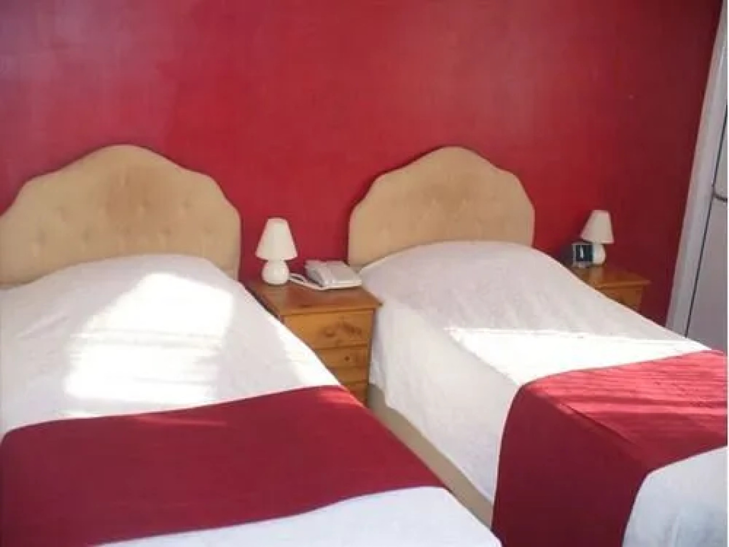 Whitworth Falls Hotel