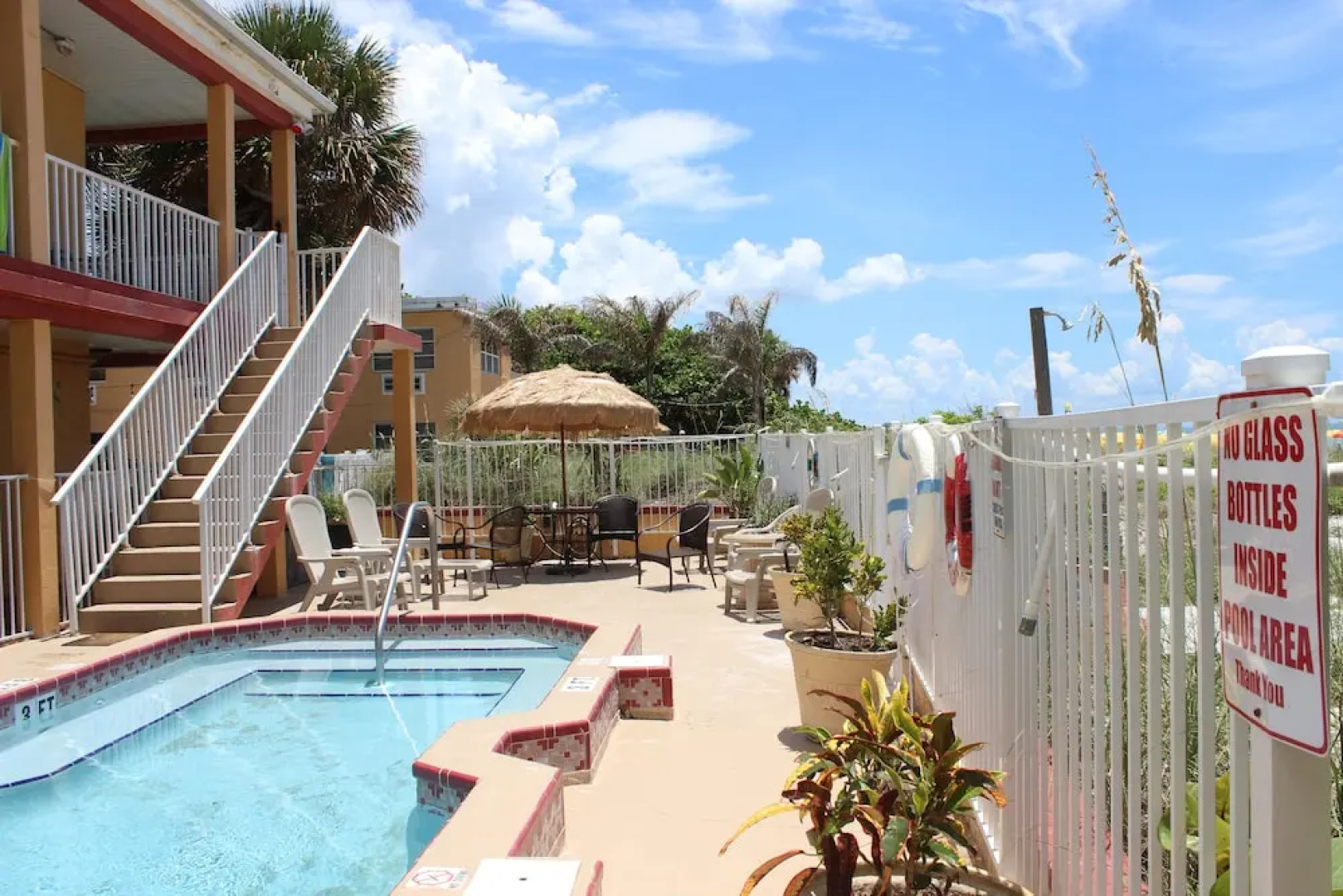 Schooner Hotel