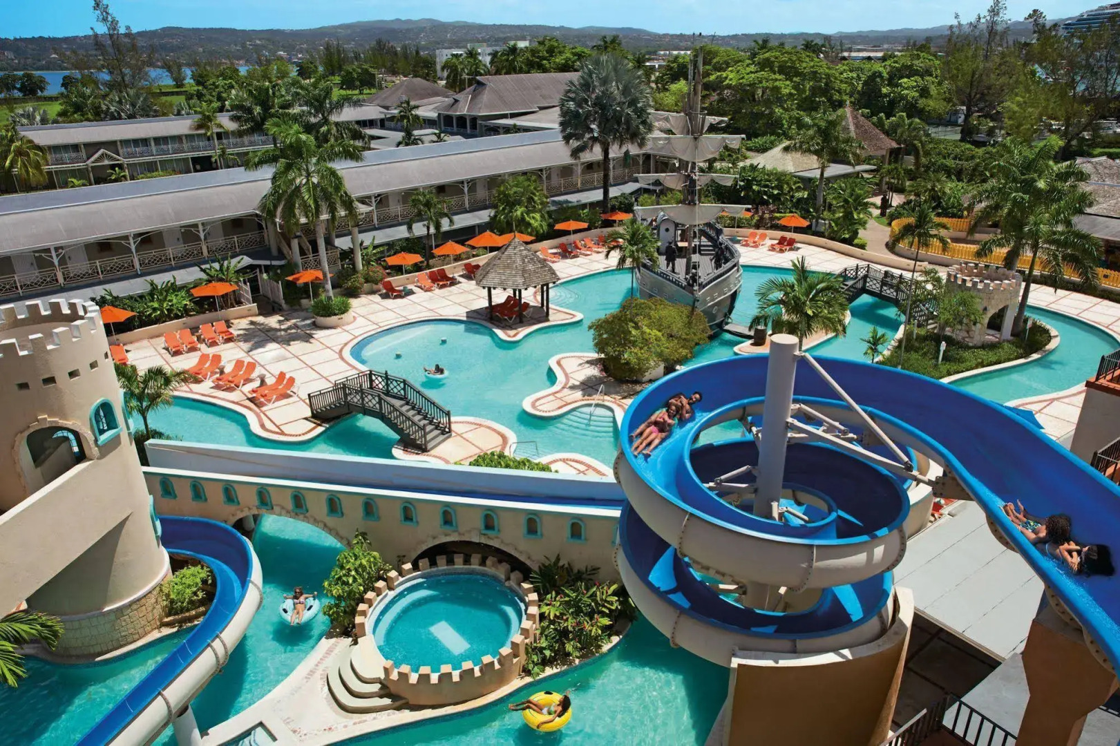 Sunset Beach Resort Spa and Waterpark All-Inclusive