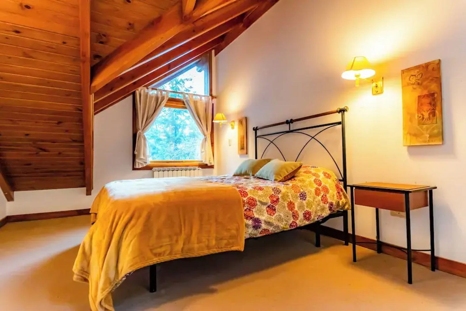 Amazing 5 Bedrooms Chalet in Villa Traful VT1 by Apartments Bariloche