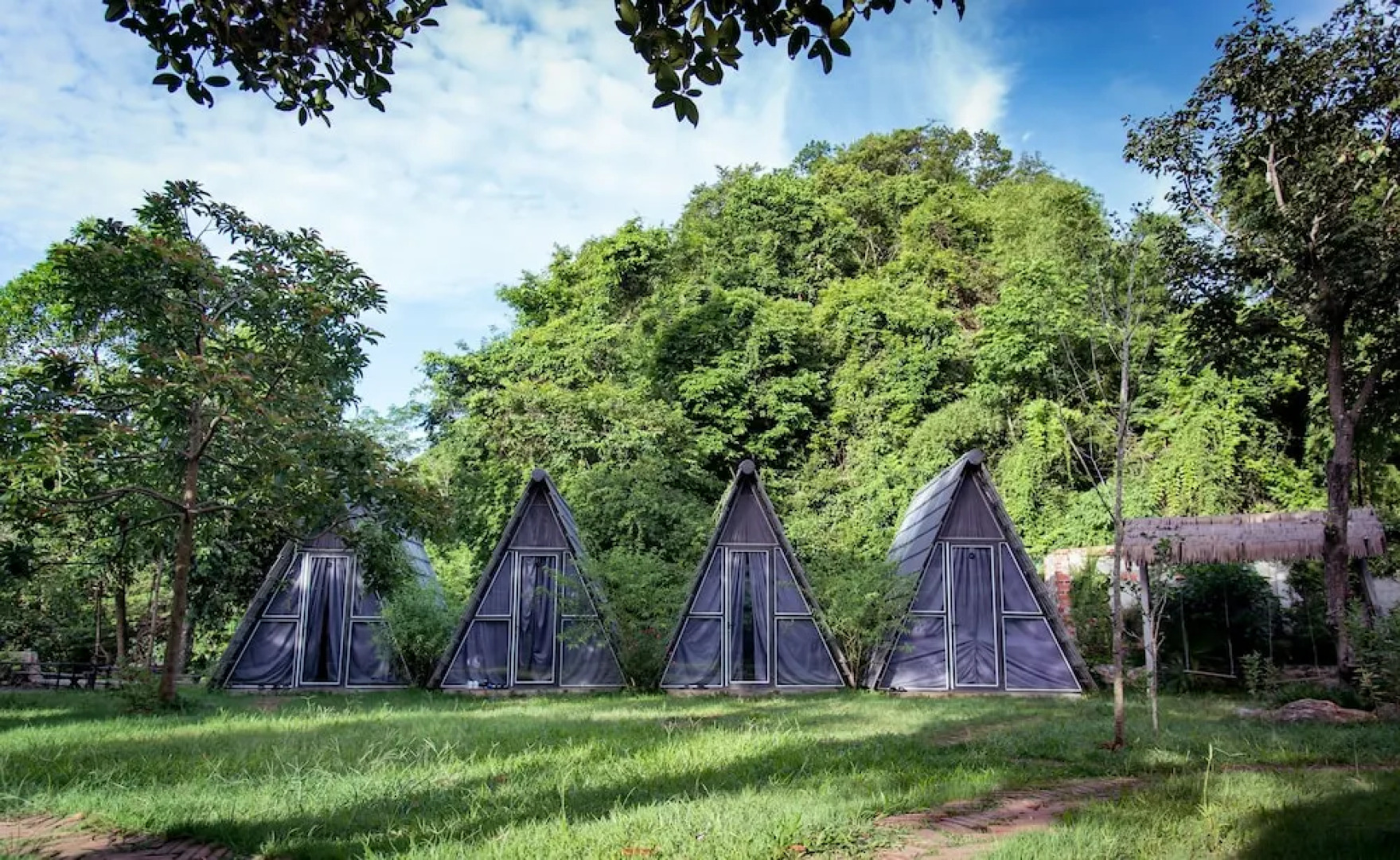 Nha Ta Homestay - Hostel