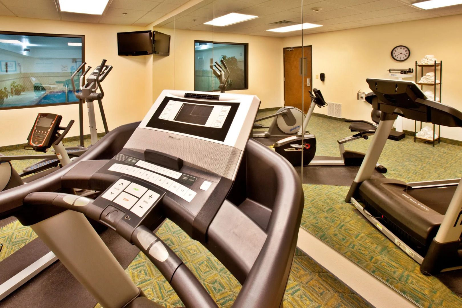 Holiday Inn Express Waterloo Cedar Falls by IHG