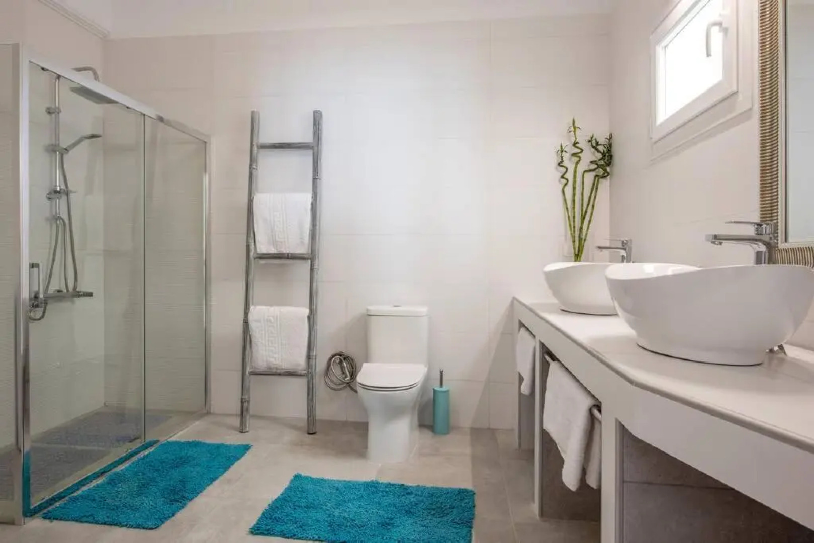 Amazing Seafront Suite