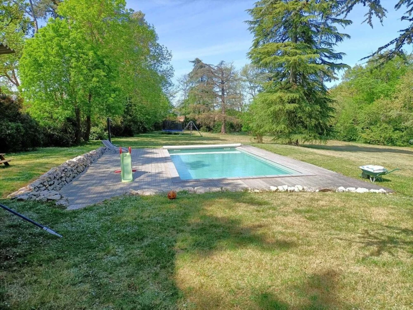 Le Jardin Des Cèdres