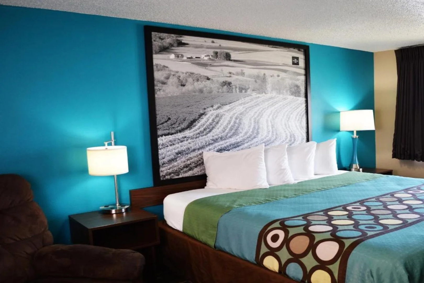 Super 8 By Wyndham Spencer