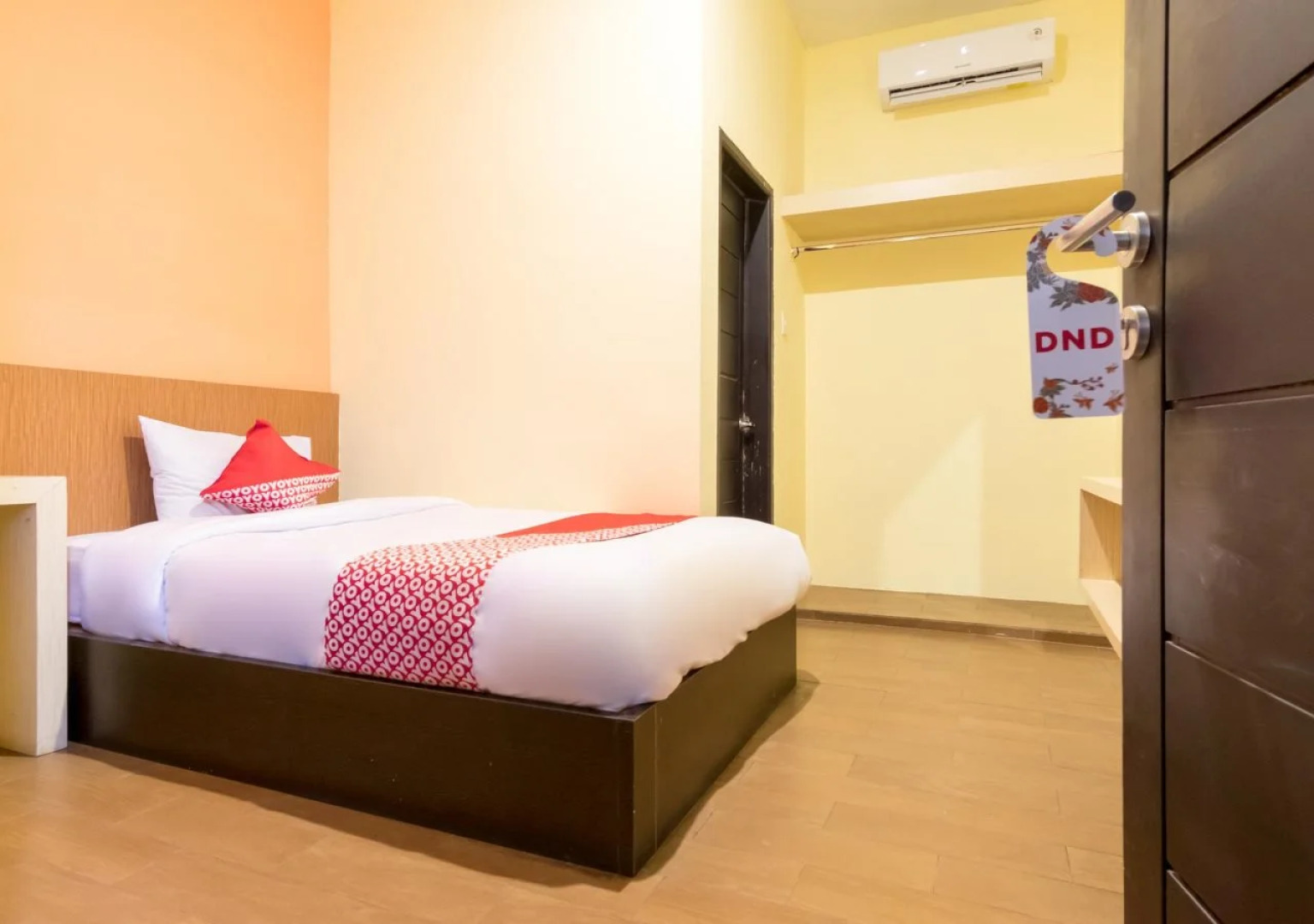 OYO 996 Hotel Transit