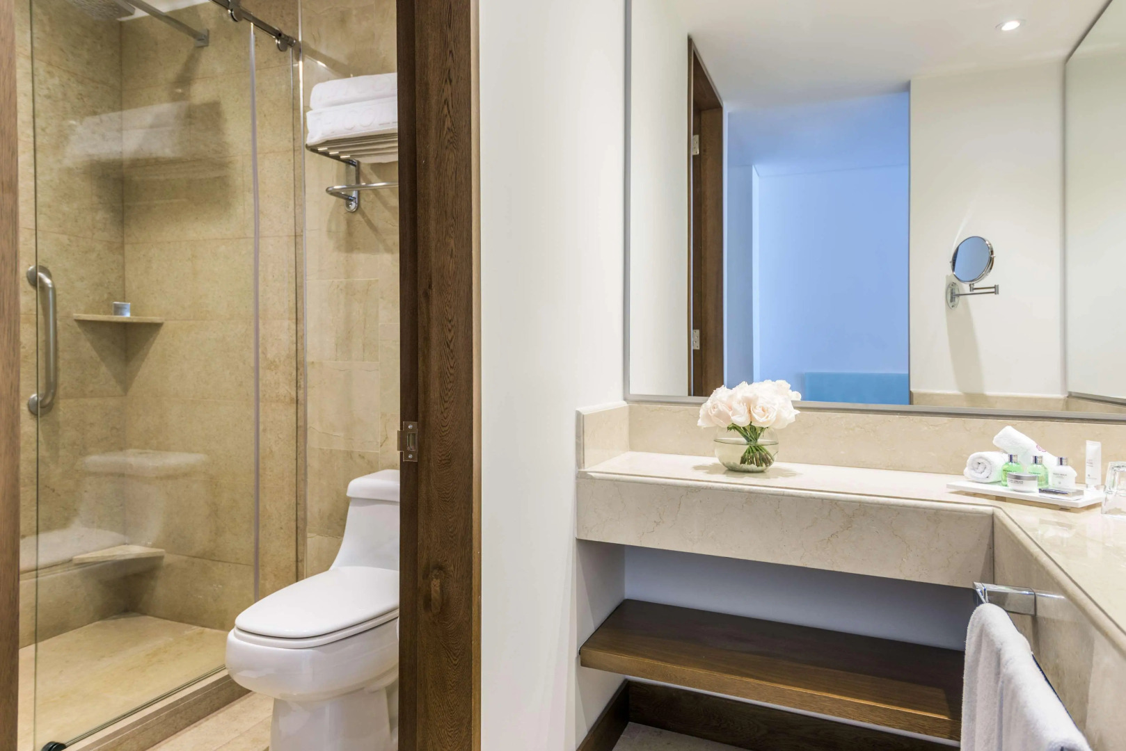 NH Collection Bogotá Teleport Royal