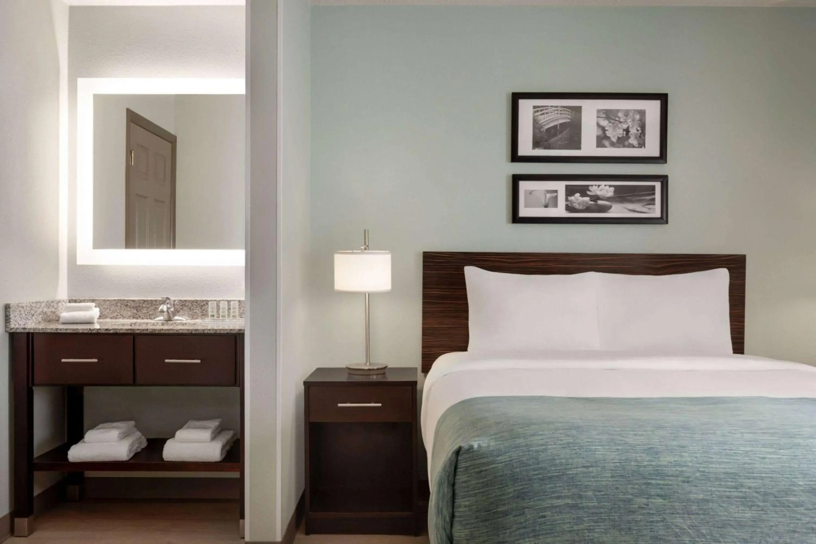 Wingate by Wyndham Salisbury