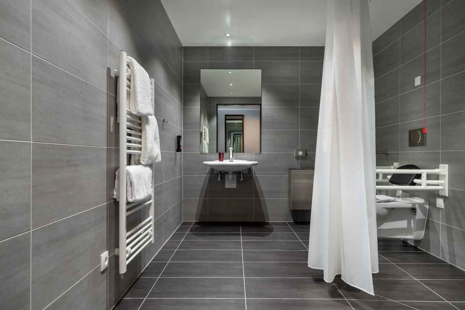 Holiday Inn - the niu, Fury Aschheim Messe by IHG