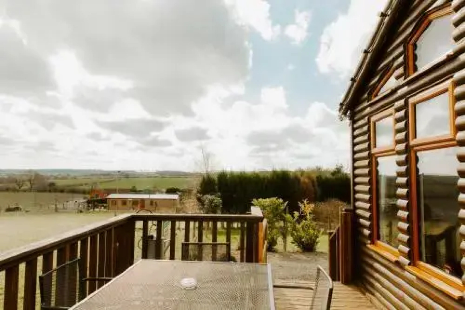 Little John's Petite Cosy Cabin