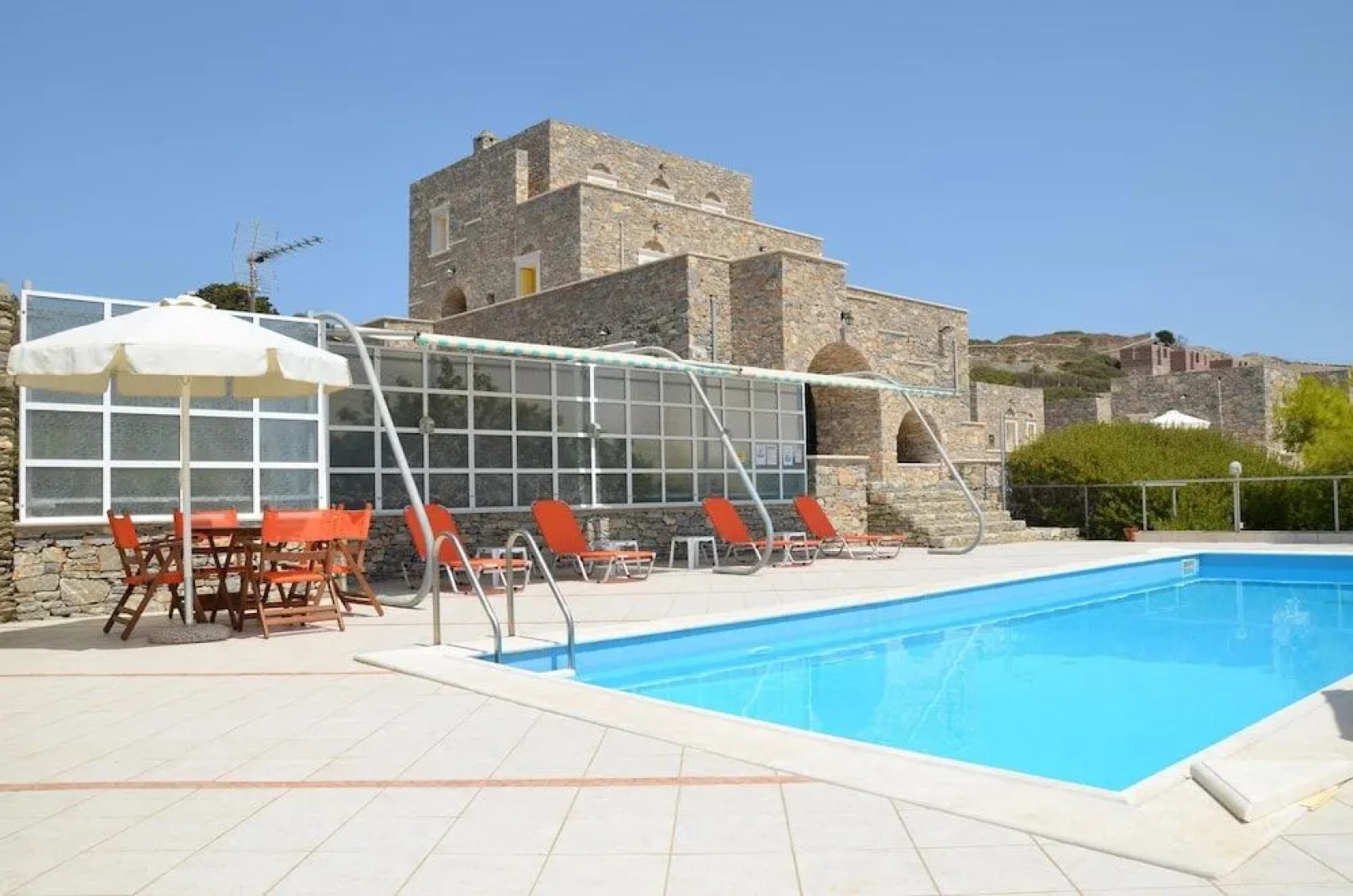 Archipelagos hotel