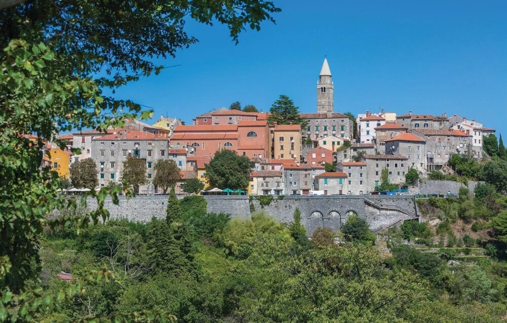 Awesome Apartment in Koromacno With 2 Bedrooms and Wifi